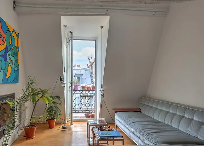 Pretty Parisian Penthouse