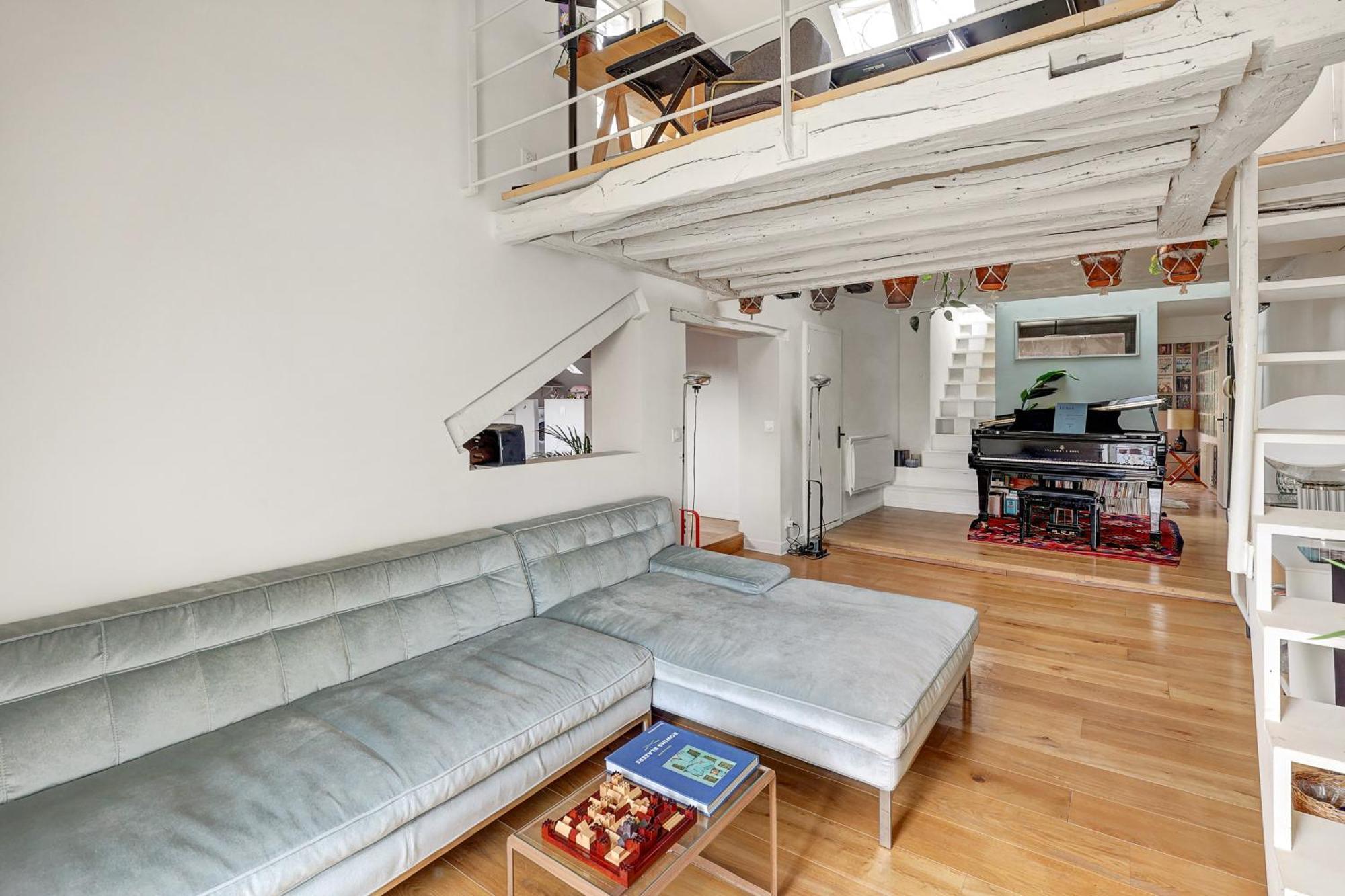 Pretty Parisian Penthouse * París